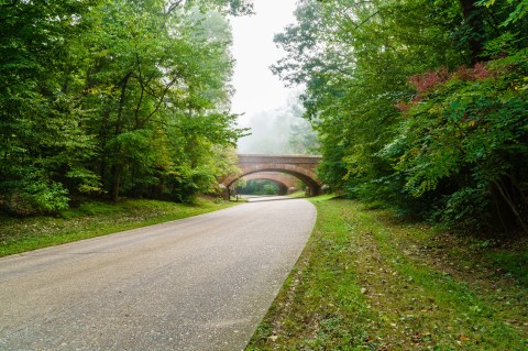 This Breathtaking Scenic Drive Is The Perfect Way To Take In A Virginia Spring