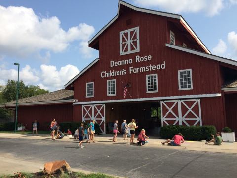 The Amazing Farm In Kansas That Will Take You Back In Time This Spring