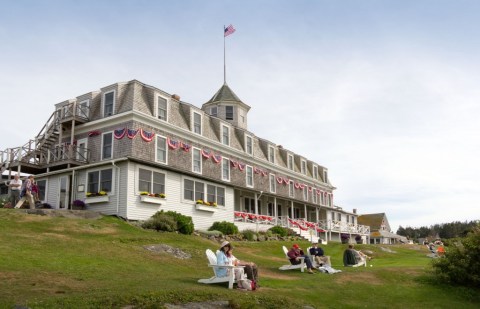 The Island Lodge In Maine That Will Make You Feel A Thousand Miles Away From It All