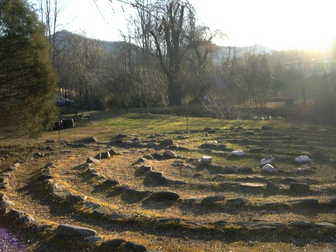 You'll Want To Visit This Magical Labyrinth Park Hiding In North Carolina