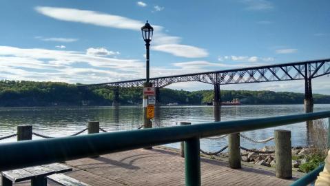 The Beautiful Bridge Hike In New York That Will Completely Mesmerize You