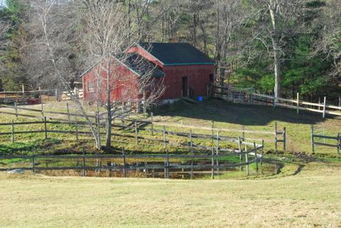 This Charming Old-Fashioned Getaway In Rhode Island Will Bring Out The Farmer In You