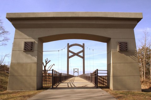 The Beautiful Bridge Hike In Nashville That Will Completely Mesmerize You