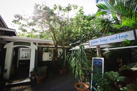 This Cafe In Hawaii Is Located In The Most Incredible Tropical Garden Setting