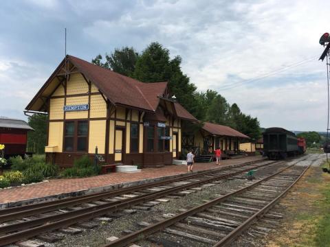 There's A BBQ Train Ride Happening In Pennsylvania And It's As Delicious As It Sounds