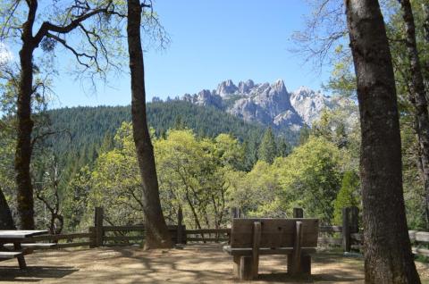 The Easy Trail In Northern California That Will Take You To The Top Of The World