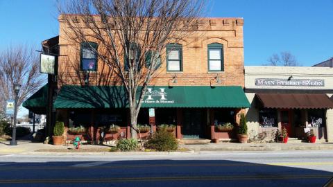 This Small Town South Carolina Pub Has Some Of The Best Food In The South