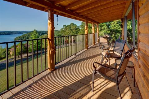 This One-Of-A-Kind Treehouse In Arkansas Are What Dreams Are Made Of