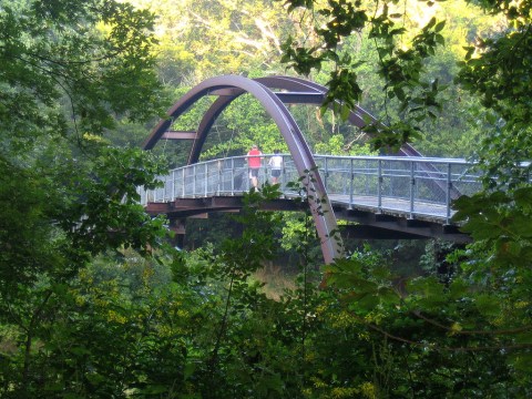 The Beautiful Bridge Hike In Oklahoma That Will Completely Mesmerize You