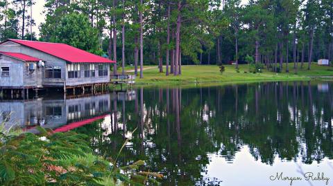 8 Lakeside Restaurants In Mississippi You Simply Must Visit This Time Of Year