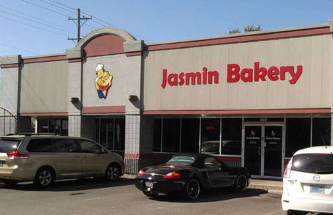 This Tiny Shop In Kentucky Serves A Sausage Sandwich To Die For