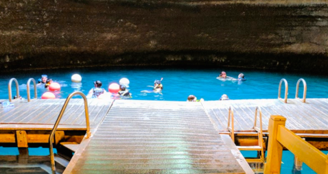 This Geothermal Spring Hiding In The U.S. Is Like Something From Another World