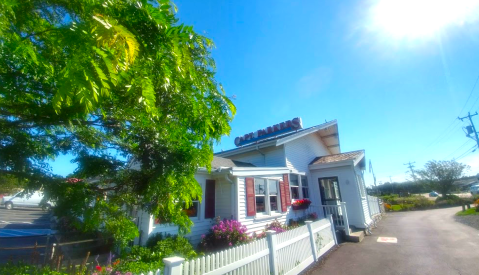 The Unassuming Restaurant In Massachusetts That Serves The Best Chowder You'll Ever Taste