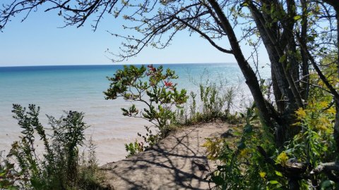 This Hidden Spot Near Milwaukee Is Unbelievably Beautiful And You’ll Want To Find It