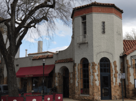 This One Alabama Restaurant Serves The Best Desserts In The South