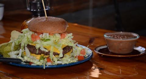 The Spectacular Restaurant In Nebraska Where You Can Order A Two-Pound Burger