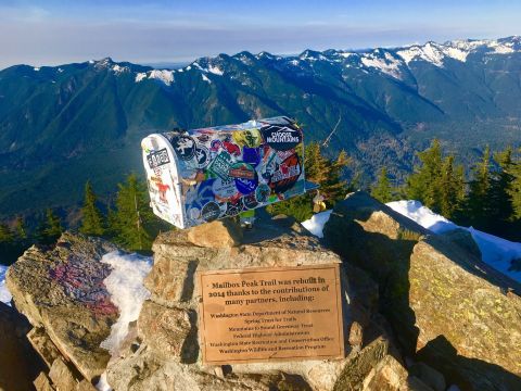 Hike To The Top Of The World On This Heart-Pounding Washington Trail