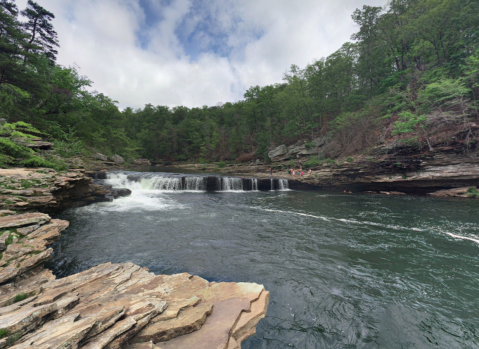 The Natural Swimming Hole In Alabama That Will Take You Back To The Good Ole Days