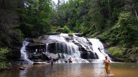 The Hike To This Secluded Waterfall Beach In Georgia Is Positively Amazing