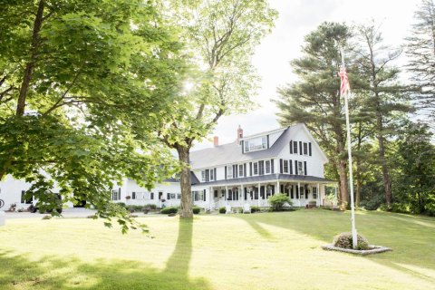 The Inn Nestled On The Shores Of A Hidden Maine Lake Will Be Your New Favorite Destination