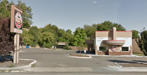 The Spectacular Restaurant In Idaho Where You Can Order A 1-Pound Burger