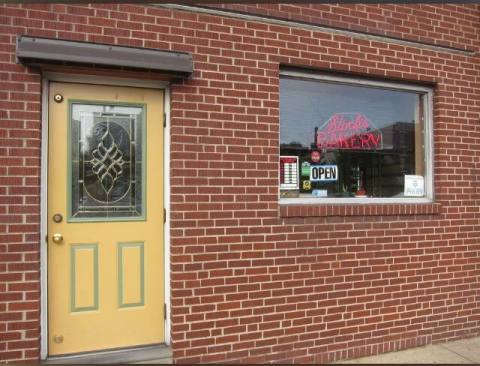 This Hole In The Wall Bakery In Pennsylvania Is Unlike Any Other Place You've Ever Tried