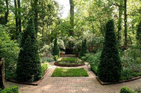 This Secret Garden Hiding In Plain Sight In North Carolina May Be Your New Favorite Escape