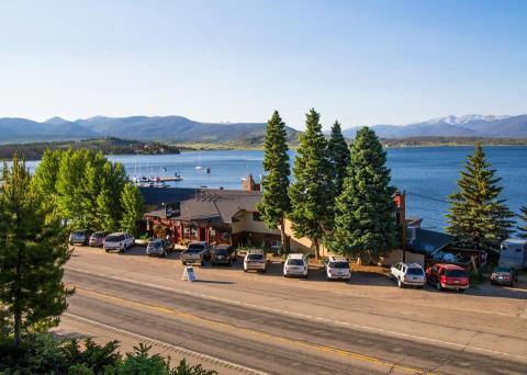 Watch Boats Come In At This Charming Dockside Restaurant In Colorado