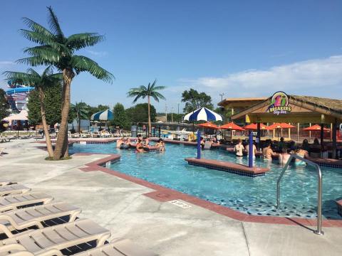 A Trip To This Swim-Up Tiki Bar In Nebraska Is The Ultimate Way To Spend A Summer’s Day