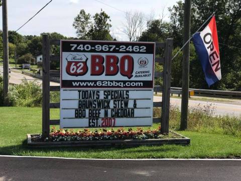 You Can Smell The Barbecue From A Mile Away At This Underrated Ohio Restaurant