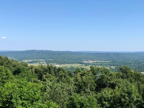 Hike To One Of Arkansas's Most Underrated Mountains For A Real Adventure