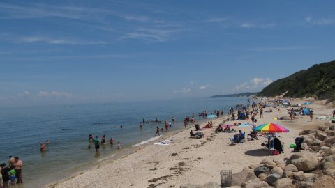 You’ll Love This Secluded New York Beach With Miles And Miles Of White Sand