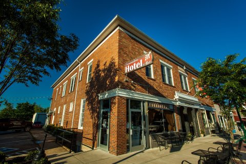 The Historic Tennessee Restaurant That Only Gets Better With Age