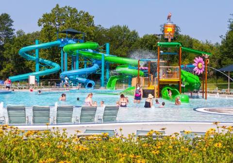 This Low-Key Waterpark In Illinois Is A Little-Known Summer Gem