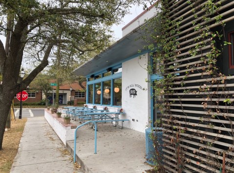 The Mouthwatering BBQ Restaurant In South Carolina No One Should Pass Up