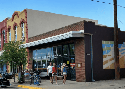 The Ice Cream Parlor In Wyoming That's So Worth Waiting In Line For