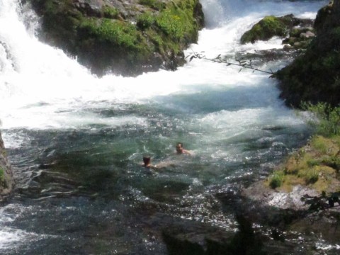 This Secluded Lagoon In Washington Might Just Be Your New Favorite Swimming Spot