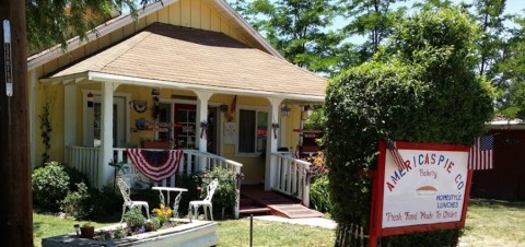 The Pies At This Historic Restaurant In Arizona Will Blow Your Taste Buds Away