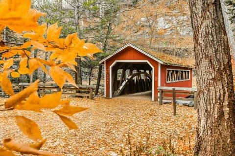 10 Out-of-This-World Hikes In Connecticut That Lead To Fairytale Footbridges