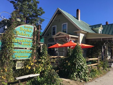 You'll Fall In Love With This Bakery Bookstore In Small Town Vermont