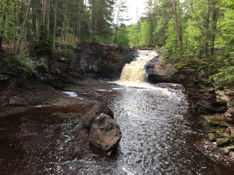 You’ll Want To Spend All Day At This Waterfall-Fed Pool In Wisconsin