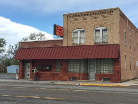 This Quirky Wyoming Restaurant Is The Most Unique Place You’ll Eat All Year