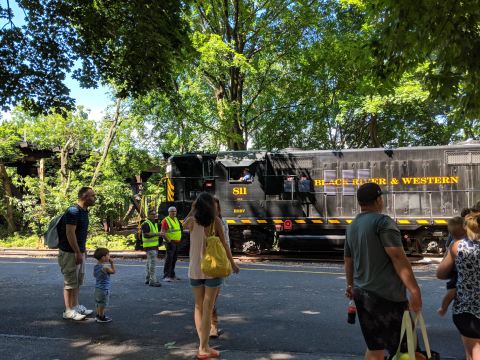 This Dinosaur Themed Train Ride Through New Jersey Will Delight You In Every Way