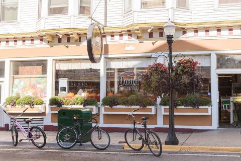 America's Oldest Family-Owned Grocery Store Is Right Here In Michigan