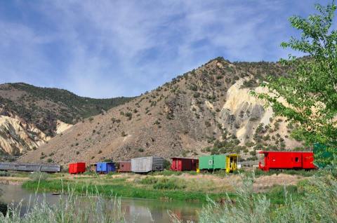 This Utah Train Is A Hotel Room On Wheels And You Have To Check It Out