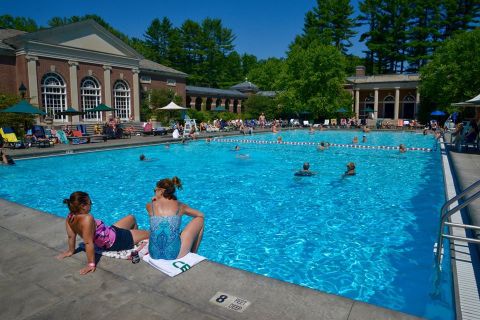 One Of The Most Historic Pools In America Is Right Here In New York And You'll Want To Visit