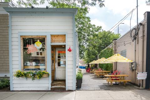 9 Best Fried Chicken Restaurants In Illinois That Don't Get Enough Credit