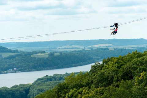 10 Exciting Adventures You Can Take Along The Mississippi River In Illinois