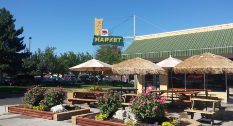 The  Sandwiches At This Utah Restaurant Are So Gigantic They Fall Off The Plate