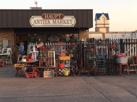 The Antique Shop In Minnesota That Is A Vintage Lover's Paradise